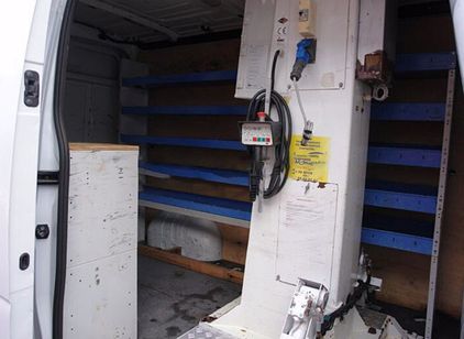 Renault
                        Master