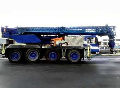 LIEBHERR 1050-4