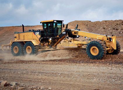 CATERPILLAR 24M
