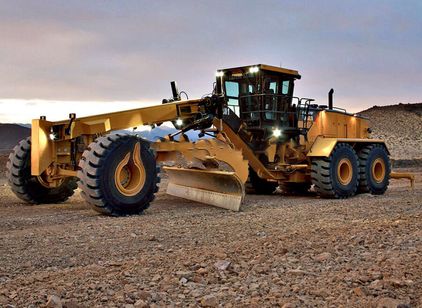 CATERPILLAR 24M