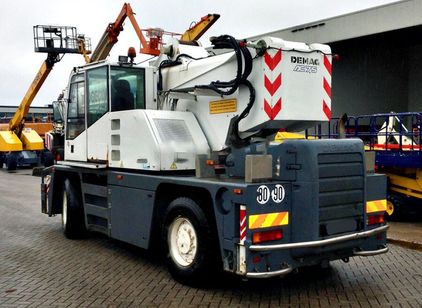 DEMAG
                        AC75