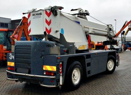 DEMAG
                        AC75