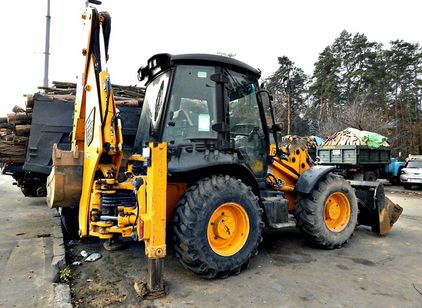 JCB 4CX