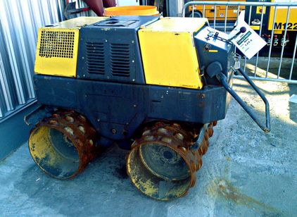 BOMAG
                        851