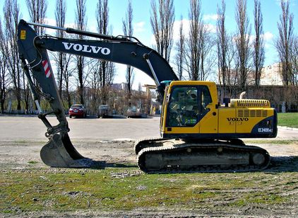 VOLVO ES240B